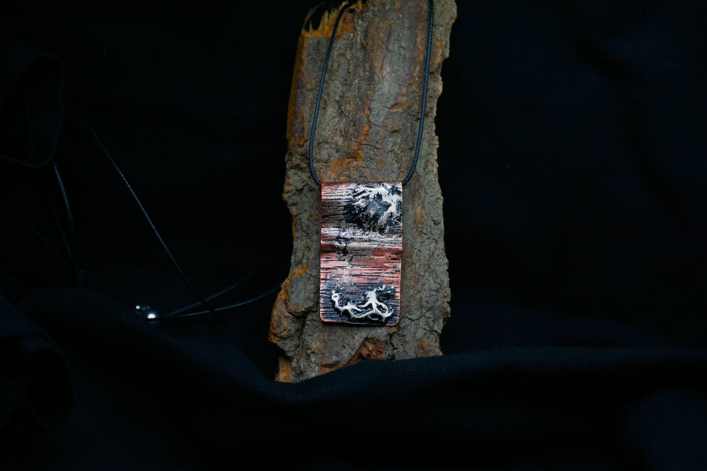 Hecate's Trace Pendant / No.02