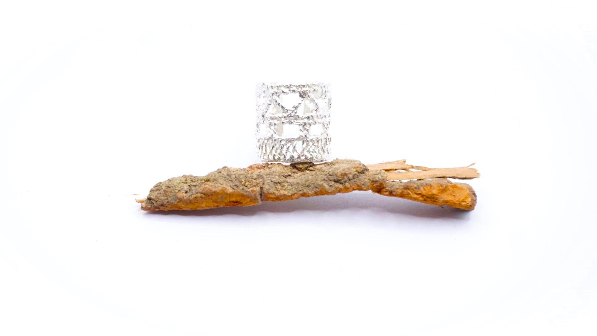 Lady Lace Texture Ring